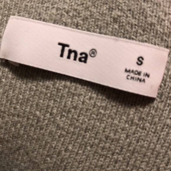 TNA sweater size small - Picture 3 of 3